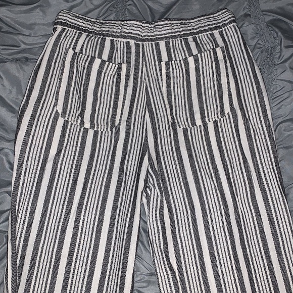 Old Navy Flowy Pants - Picture 2 of 2
